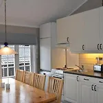 Sørlia Feriehus *